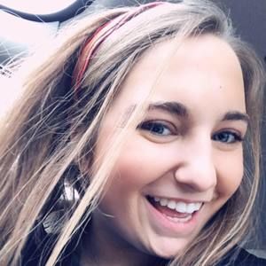 Meet your Posher, Isabella